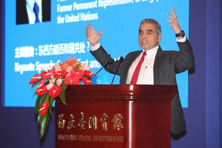 馬凱碩演講