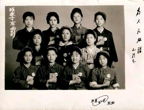 （當年朗潤園的發小們合影）
