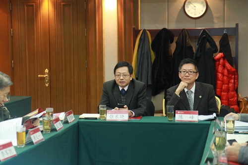 張東曉院長講話➗，陳峰副院長主持
