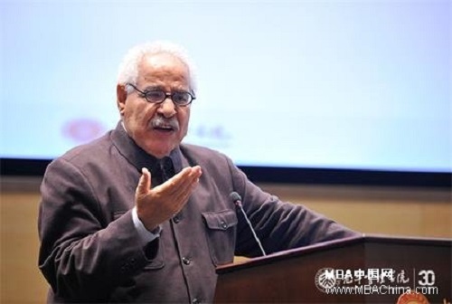法蘭西院士🧑‍🚀、聯合國教科文組織世界遺產委員會前任主席貝紹先生