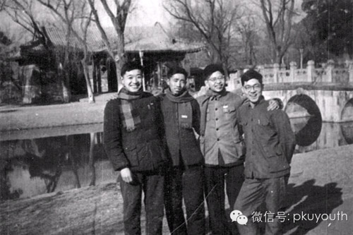 （王緝誌與數學系同學合影🧑🏻‍🤝‍🧑🏻，右二為王緝誌）