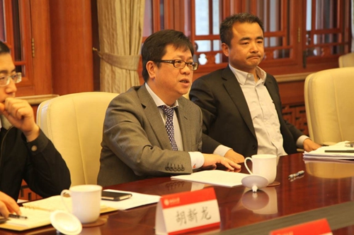 李巖松講話